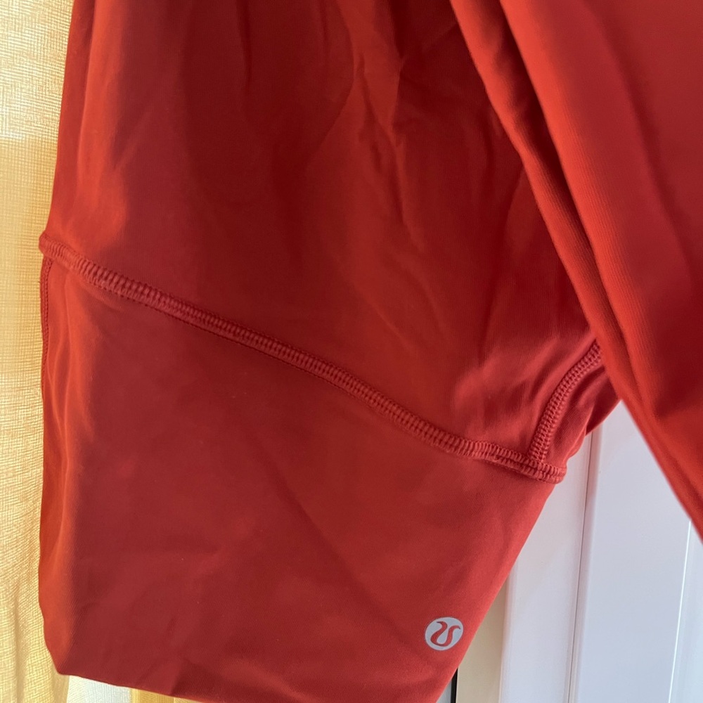 lululemon tights - brand new condition